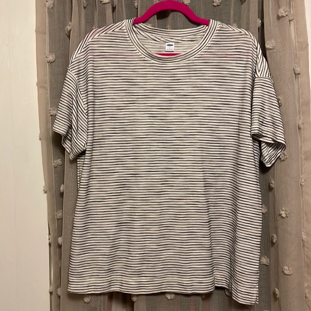 Old Navy Loose Vintage Rextured-Strip T-Shirt for Women- Large